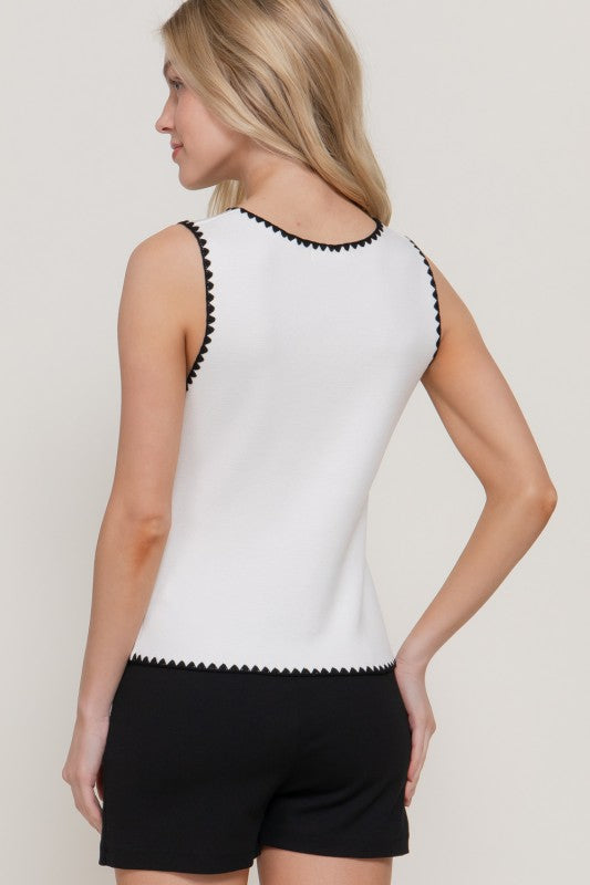Sleeveless Contrasting Vest-T15324